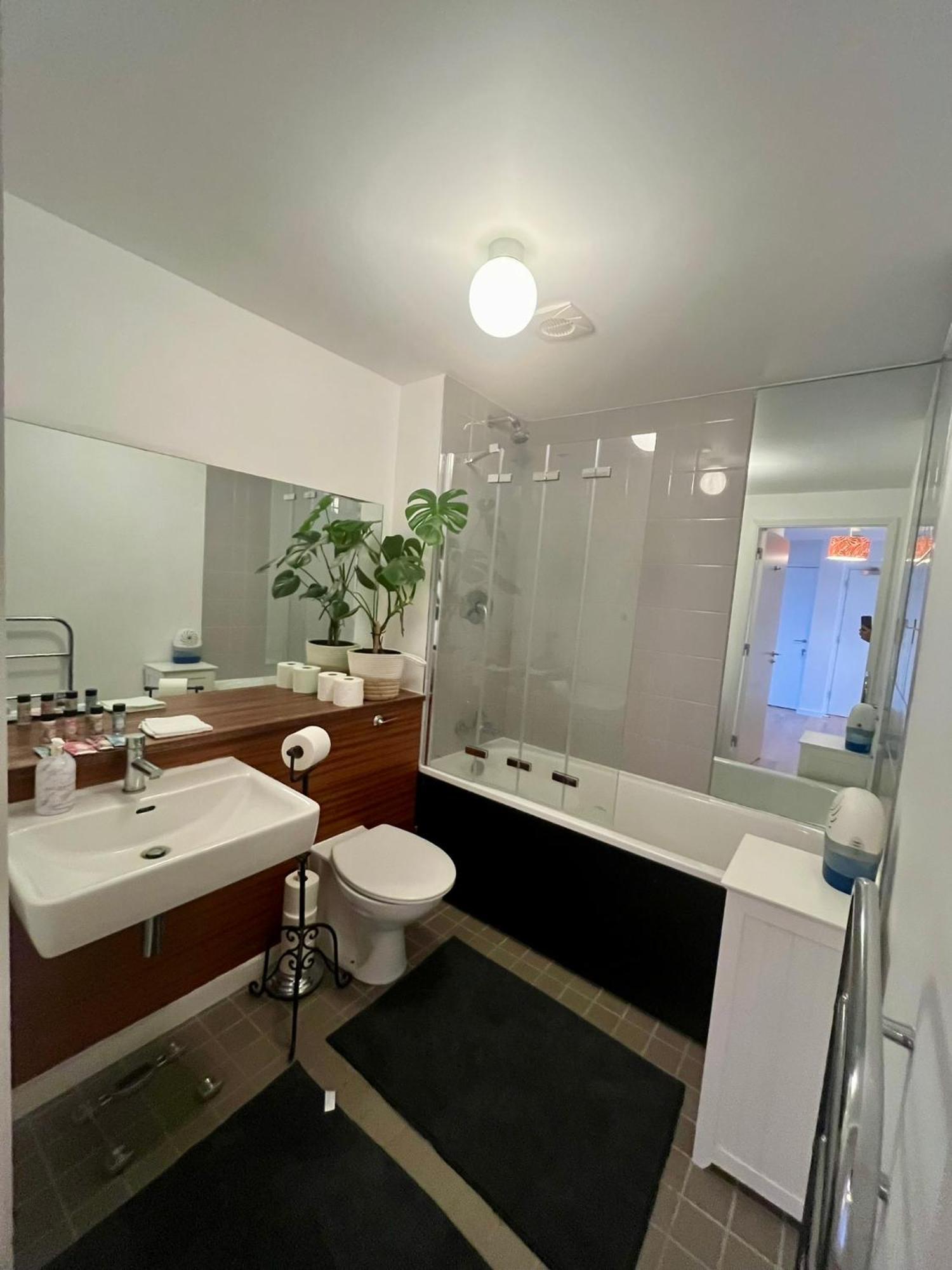 Elegant Entire Home In Dublin'S Royal Canal- Peaceful & Central المظهر الخارجي الصورة